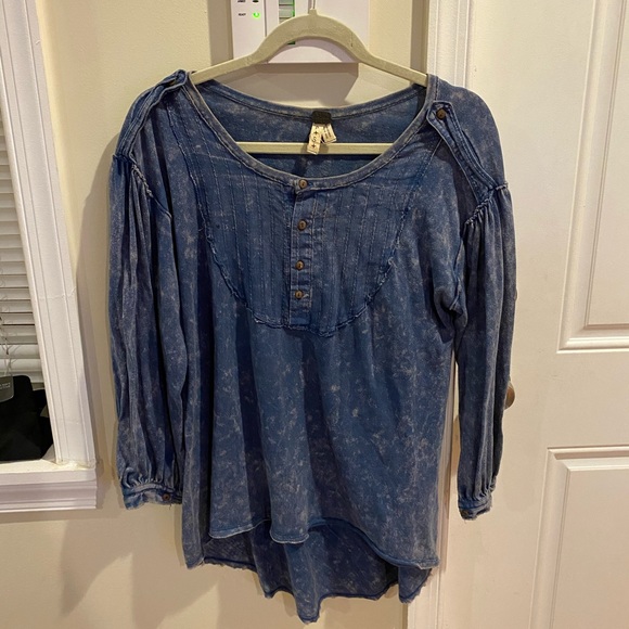 Free People We The Free Blue Acid Wash Top - Picture 2 of 9